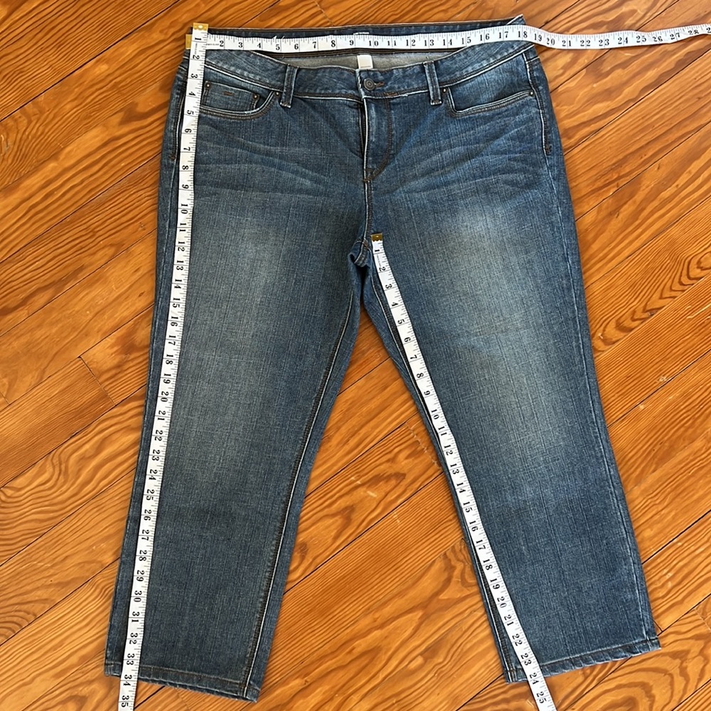 Ann Taylor LOFT 14 modern jeans. - Picture 3 of 5